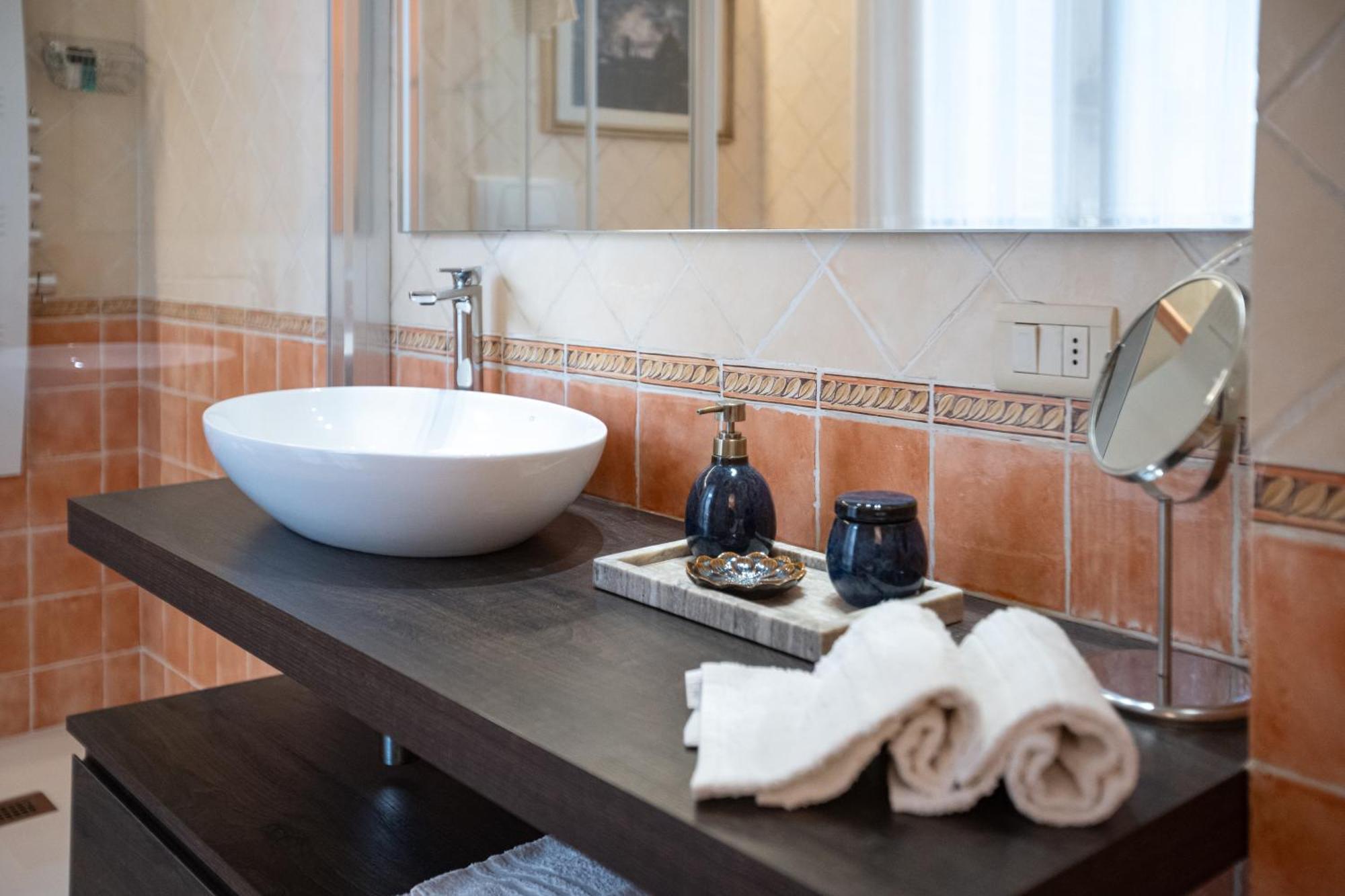 Indipendent Studio Apartment With Terrace - Parking Firenze Esterno foto