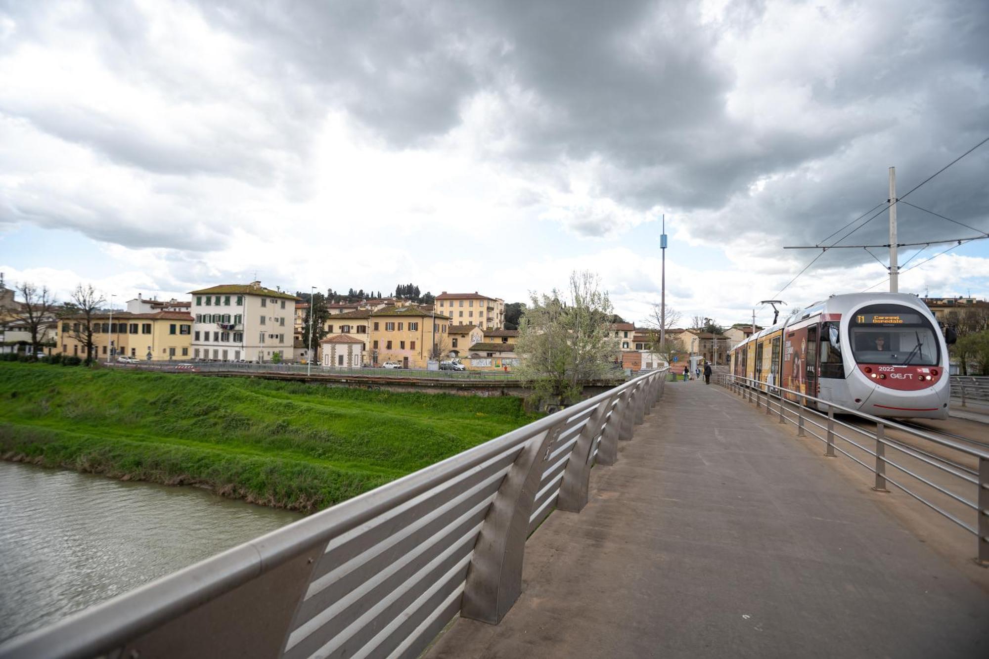 Indipendent Studio Apartment With Terrace - Parking Firenze Esterno foto