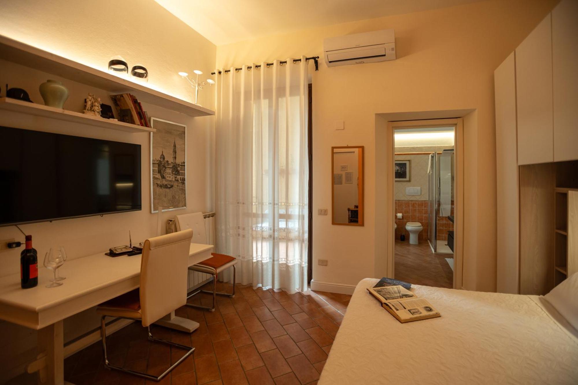 Indipendent Studio Apartment With Terrace - Parking Firenze Esterno foto