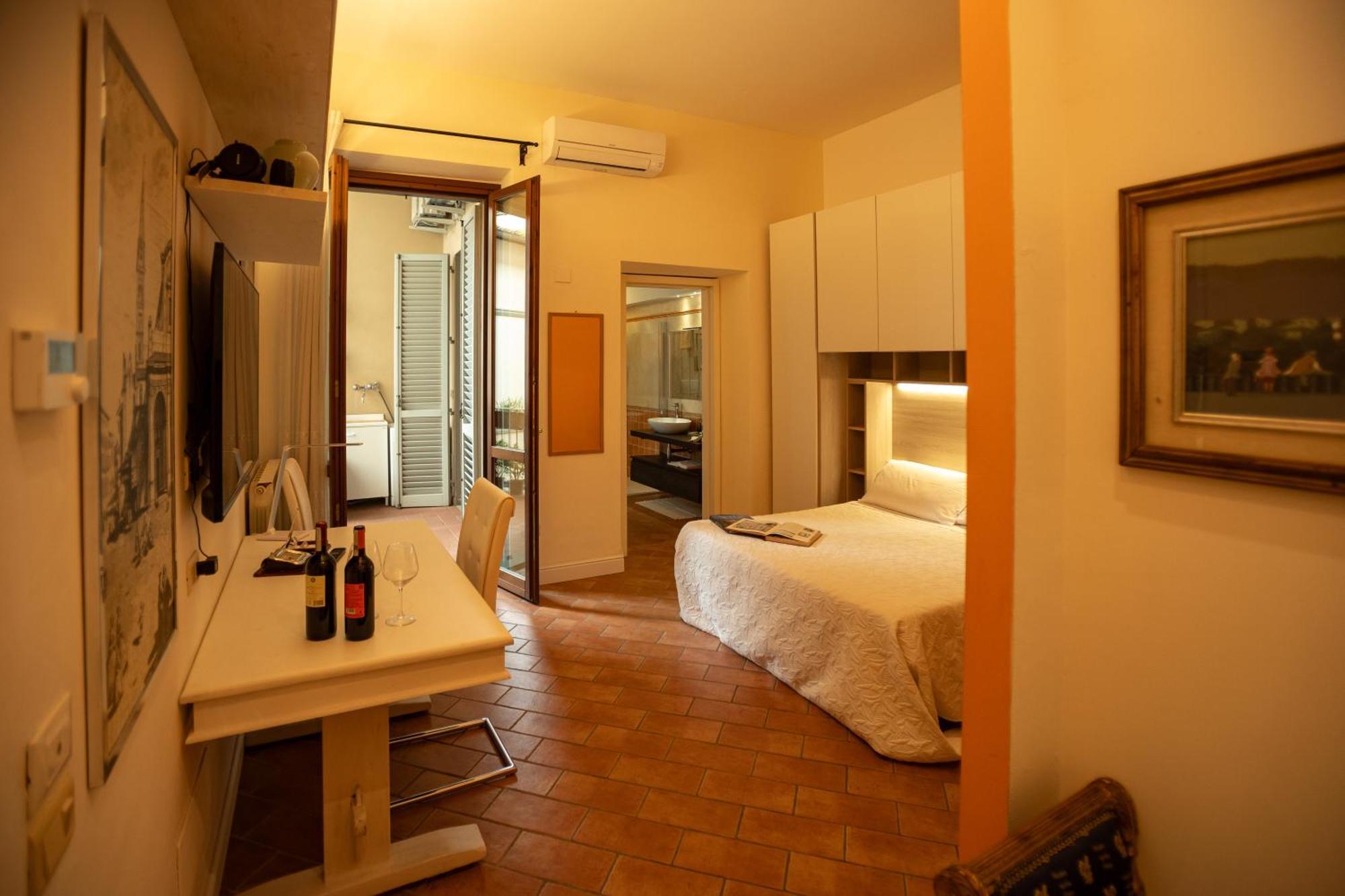 Indipendent Studio Apartment With Terrace - Parking Firenze Esterno foto